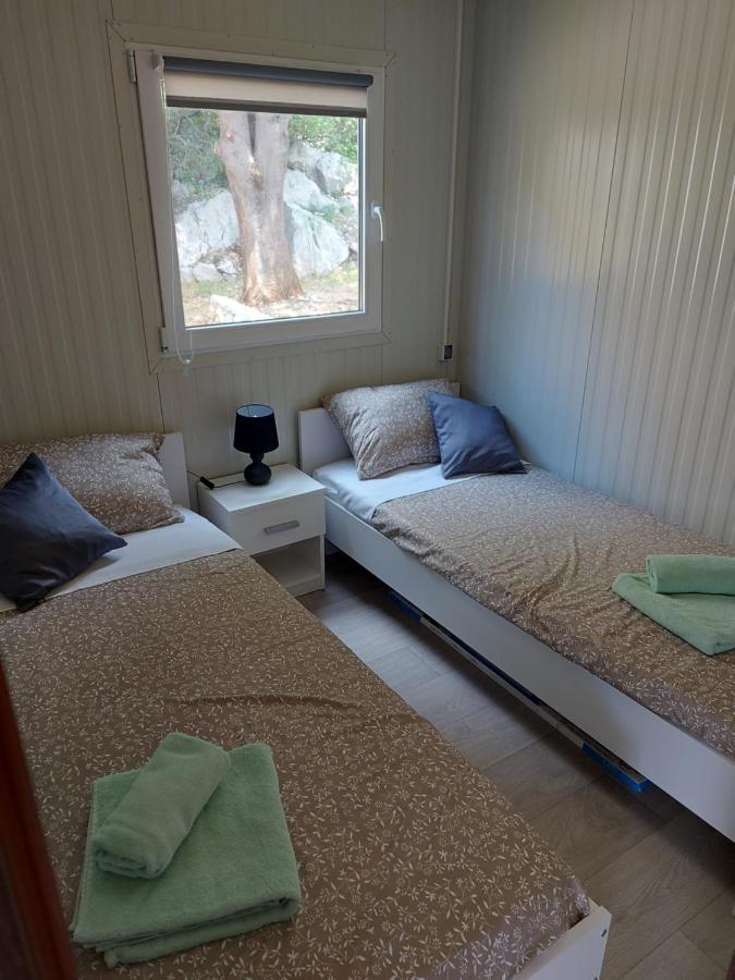 Mobile Home Luna Senj  Buitenkant foto