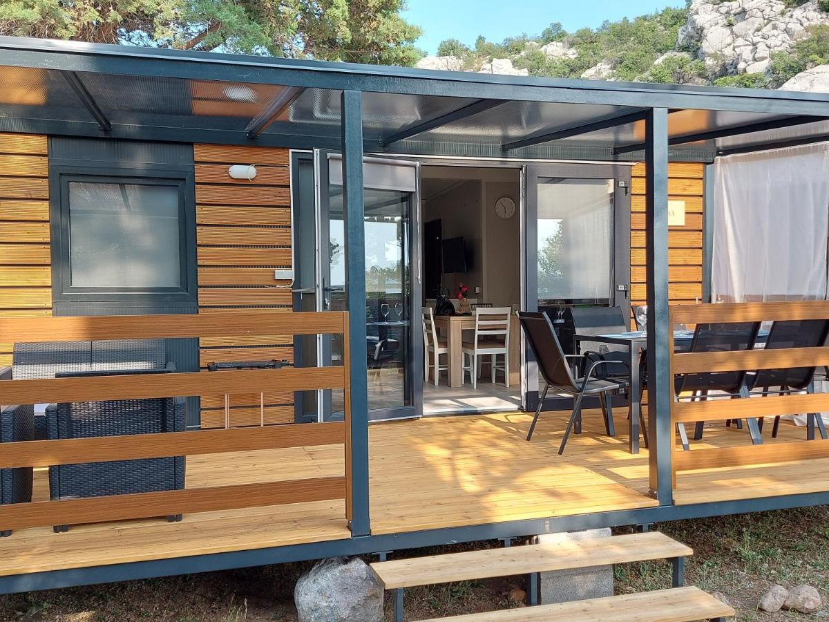 Mobile Home Luna Senj  Buitenkant foto